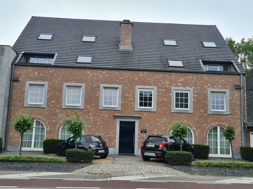 Lanaken(B) heel mooi appartement te huur, op wandelafstand van het centrum van Lanaken en op minder dan 5 kilometer van het centrum van Maastricht. &lt;b